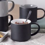 Custom Wholesale Billig Easy Clean Ceramics Wide Mund Kaffee/Saft/Teebecher mit Griff von bis zu 250 ml Weiß